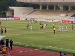 arema-fc-vs-persipura-jayapura-di-stadion-madya-senayan.jpg