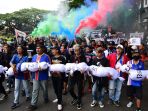 aremania-kembali-tuntut-penyelesaian-tragedi-kanjuruhan_20221027_131615.jpg
