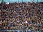 aremania-lakukan-dukungan-untuk-arema-fc_20170515_111619.jpg