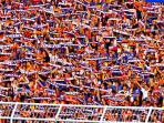 aremania-nyanyi_20150311_143651.jpg