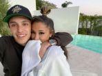 ariana-grande-dan-dalton-gomez.jpg
