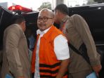 arief-cahyana-jalani-pemeriksaan-lanjutan_20170419_005559.jpg