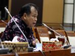 arief-hidayat-ikuti-fit-proper-test-hakim-mk_20171206_141249.jpg