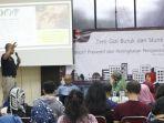 arif-hidayat-dalam-acara-diskusi-publik-menyambut-hari-gizi-nasional-2019.jpg