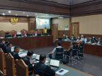 arifin-saleh-lubis-meberikan-kesaksian-dalam-sidang-kasus-bts.jpg