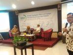 ariyo-bimmo-saat-menyampaikan-penjelasan.jpg