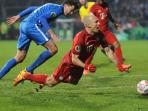 arjen-robben-jan-simunek_20160211_221944.jpg