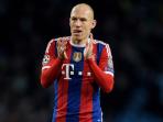 arjen-robben-tepukpramuka_20141130_010801.jpg