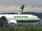 armada-pesawat-eva-air.jpg