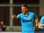arsenal-striker-lukas-podolski_20150429_130605.jpg