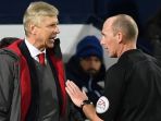 arsene-wenger-vs-wasit_20180106_162210.jpg