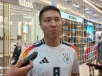 arthur-irawan-saat-diwawancarai-usai-acara-perayaan-penyambutan-piala-eropa.jpg