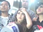 artis-julia-perez-ayu-ting-ting-dan-denny-cagur_20160321_183958.jpg