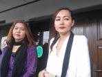 artis-peran-dewi-rezer-bersama-kuasa-hukum_20160608_191452.jpg
