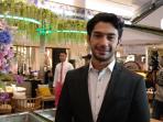 artis-peran-reza-rahadian-ketika-ditemui-dalam-jumpa-pers_20160428_225259.jpg