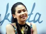 artis-peran-yang-juga-vokalis-maudy-ayunda-diabadikan_20160108_234832.jpg