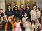 artis-zaskia-adya-mecca-dan-aliya-rajasa-menggelar-acara-halloween.jpg