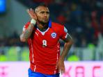 arturo-vidal-heeaarrrr_20150616_104047.jpg