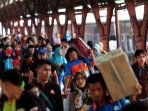 arus-balik-mudik-lebaran-di-st-pasar-senin_20160712_155516.jpg