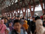 arus-balik-mudik-lebaran-di-st-pasar-senin_20160712_155837.jpg