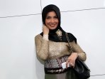 arzeti-bilbina-juri-pemilihan-puteri-muslimah-indonesia-2015_20150512_150309.jpg