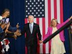 as-joe-biden-dan-ibu-negara-jill-biden-tiba.jpg