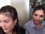 ashanty-dan-nindy-ayunda-menjenguk-artis-peran-julia-perez_20170423_185130.jpg