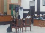 asisda-wahyu-sri-putradi-memberi-kesaksian-dalam-sidang.jpg
