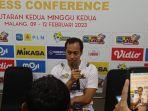 asisten-pelatih-kudus-sukun-badak-nur-widayanto-saat-wawancara.jpg