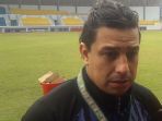 asisten-pelatih-persib-bandung-fernando-soler_20180907_190239.jpg