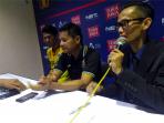 asisten-pelatih-sriwijaya-fc-hartono-ruslan_20160323_075958.jpg