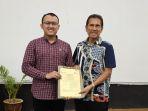 asman-abnur-pendiri-institut-teknologi-batam-iteba.jpg