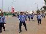 asn-bersiap-upacara-hut-ri-di-pulau-reklamasi.jpg