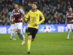aston-villa-vs-chelsea-skor-1-3-lukaku-comeback_20211230_044126.jpg