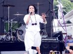 astrid-sartiasari-hibur-massa-aksi-kitaindonesia_20161204_210358.jpg