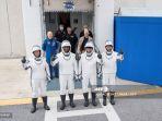 astronot-nasa-spacex-di-nasa-kennedy-space-center-di-florida.jpg