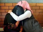 atalia-praratya-kamil-memeluk-erat-ibunda-almarhumah-sarah-21-erawati-47.jpg