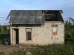 atap-rumah-warga-diterjang-puting-beliung_20160520_112800.jpg