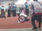 atlet-para-atletik-indonesia-jaenal-aripin_20181012_162011.jpg