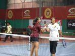 atlet-tenis-kembar-fitriani-sabatini-dan-fitriana-sabrina.jpg