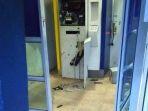 atm-bank-permata-dan-bank-mandiri-di-pintu-dua-kawasan-latrade-industrial-park.jpg