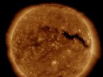 atmosfer-matahari-berlubang_20180411_151035.jpg