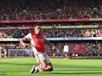 auba-mencetak-gol-ke-gawang-tottenham.jpg