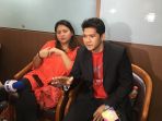 audy-item-dan-iko-uwais-saat-ditemui-gridid-di-hotel-horison-ultima-bekasi-jawa-barat_20180811_074915.jpg