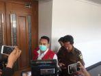 augie-fantinus-jalani-sidang-tuntutan.jpg