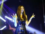 aura-kasih-lagu-fade-away_20151206_171305.jpg