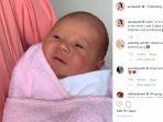 aura-kasih-pamerkan-wajah-sang-putri.jpg