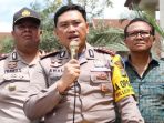 awal-chairuddin-didampingi-kasat-reskrim-polres-jakarta-utara-akbp-yuldi-yusman_20170107_190638.jpg