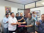 awal-chairuddin-mendaftarkan-diri.jpg