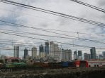 awan-tebal-slimuti-gedung-gedung-jakarta_20210301_114930.jpg